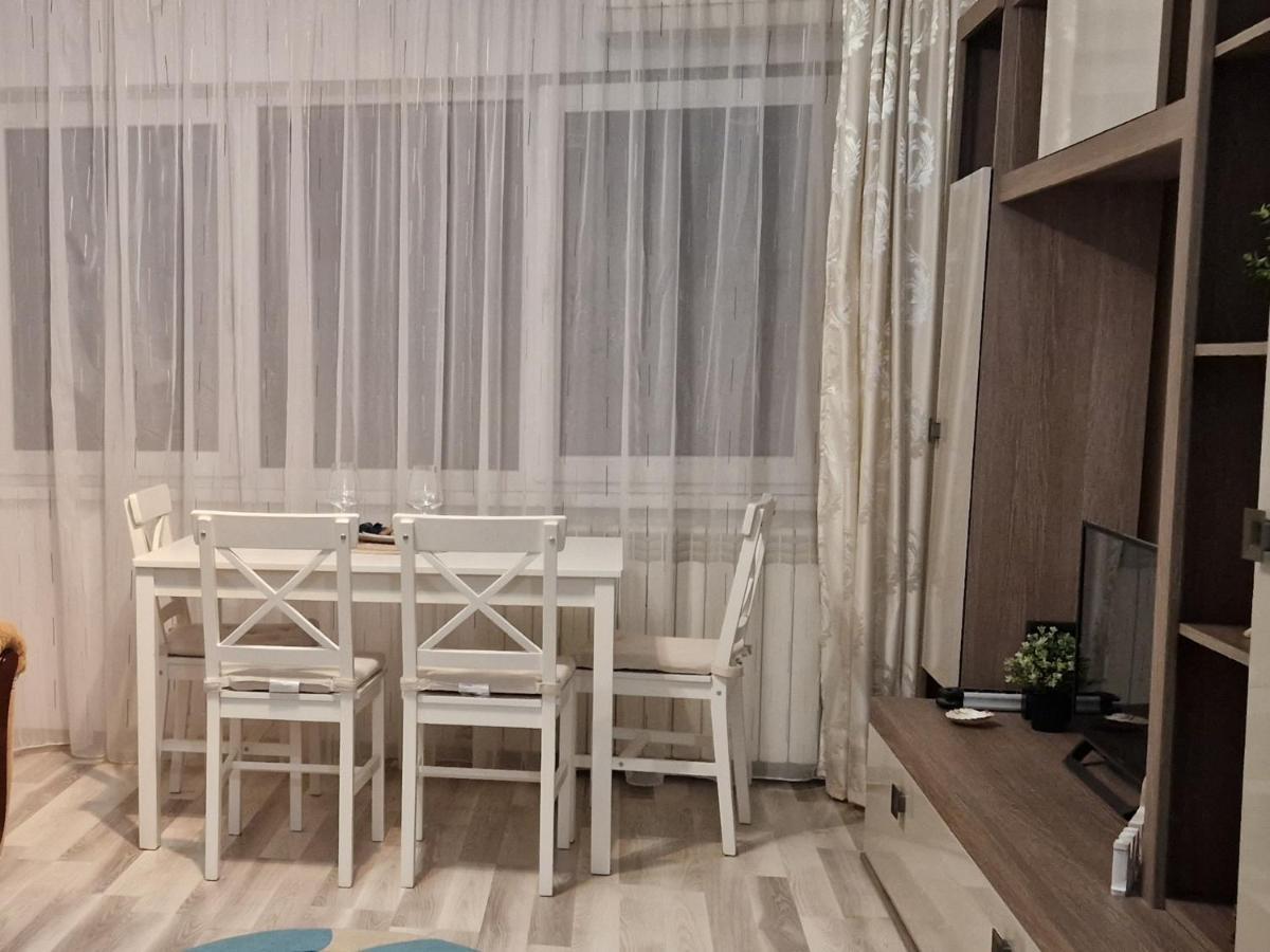 City Center Apartment บูคาเรสต์ ภายนอก รูปภาพ
